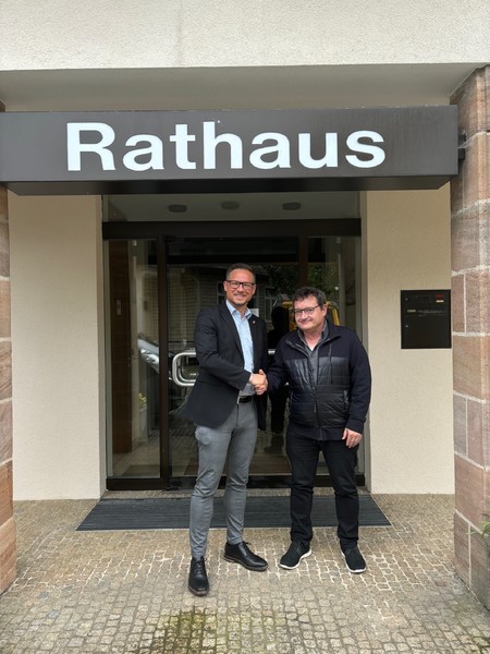 Mit 1. Bürgermeister Werner Wirth in Trautskirchen. Foto: Sandra Belatschek / Büro Stieglitz