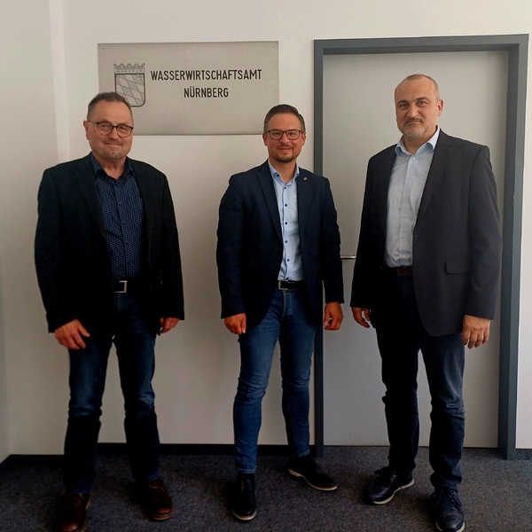 Antrittsbesuch im Wasserwirtschaftsamt Nürnberg - Beim Amtsleiter Michael Müller und Abteilungsleiter Dr. Walter Hümmer informierte ich mich über aktuelle Projekte im Landkreis Fürth.
Foto: Stefanie Grauf/Büro Stieglitz